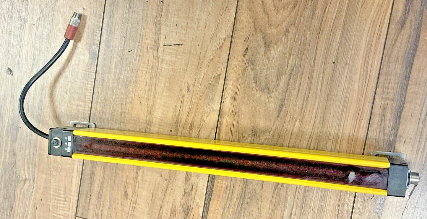 OMRON MSF4800A-30-0400 LIGHT CURTAIN TRANSMITTER AND RECEIVER 24VDC MS4800 STI11