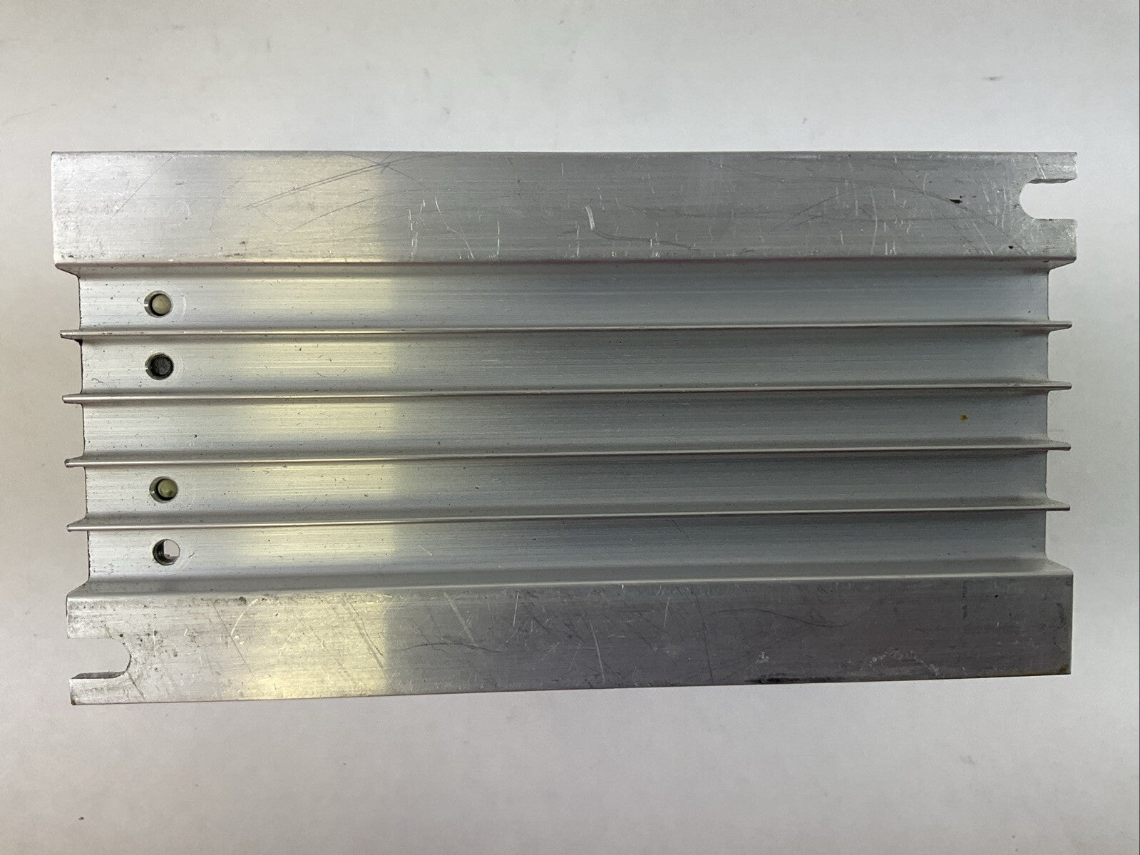 YASKAWA CIMR-V7AM20P2 AC DRIVE OUTPUT 3PH 0-230VAC 0-400HZ 1.6A INPUT 200-230VAC5