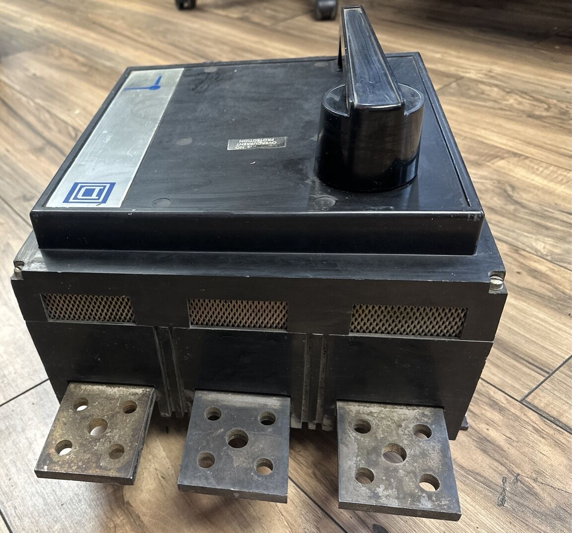 SQUARE D PA-360000 NON-AUTOMATIC CIRCUIT INTERRUPTER 2000AMP 3POLES 600VAC6