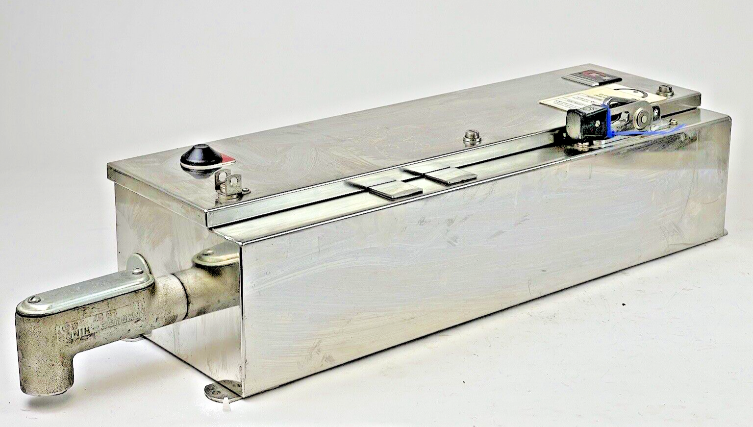 CUTLER HAMMER - A30CWA0 A2- COMBINATION MOTOR STARTER WITH MOTOR CIRCUIT SWITCH0