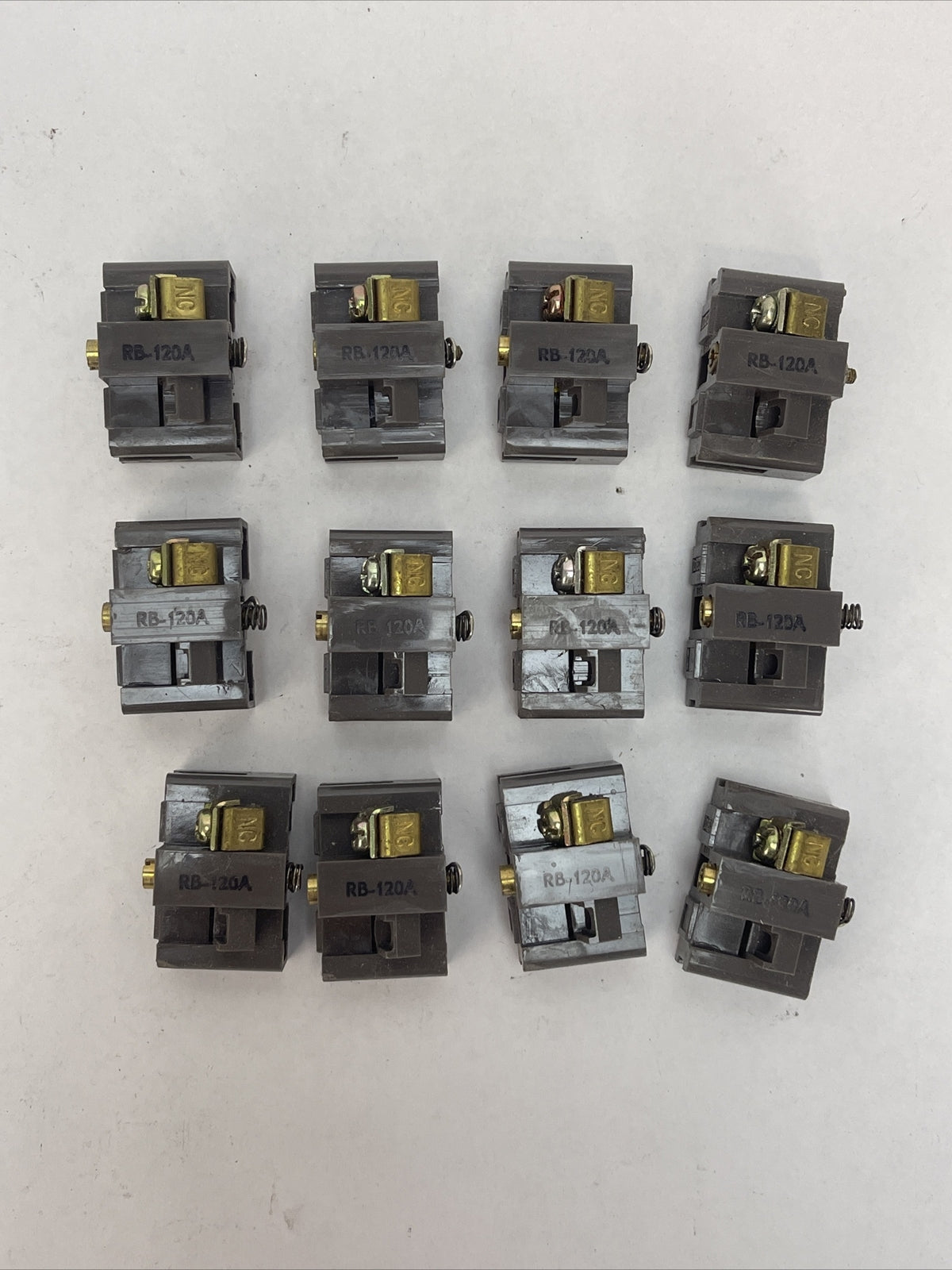 IDEC RB-120A (LOT OF 12)0