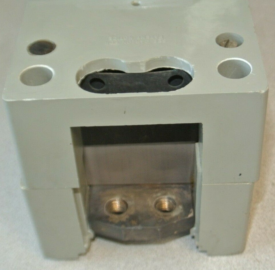 I-T-E / GOULD KS-21124 L5 CIRCUIT BREAKER / 225A / 2 POLE / NO LUGS5