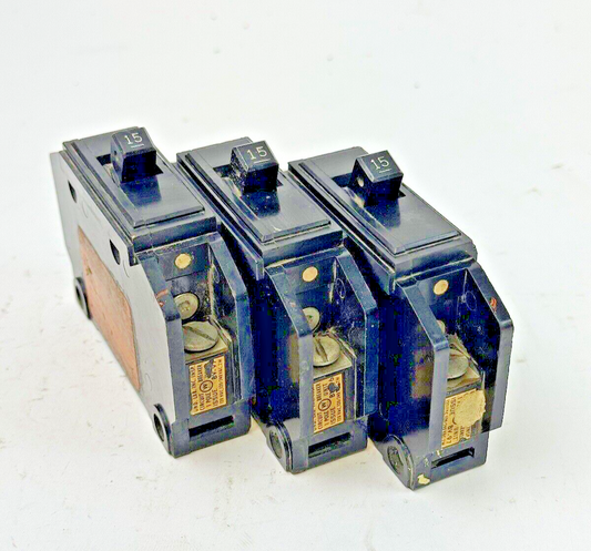 WESTINGHOUSE *LOT OF 3* - QC1015 - SNAP-IN CIRCUIT BREAKER - 1 POLE/15A/120 VAC0