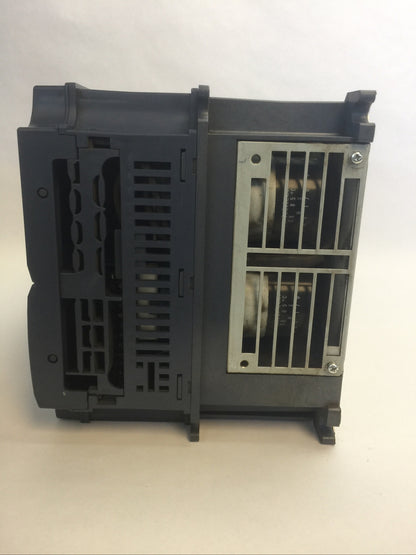 FUJI FRN7.5G1S-2J FRENIC MEGA DRIVE OUTPUT 3PH 200-240V 0.1-120HZ 16kVA 46.2A2