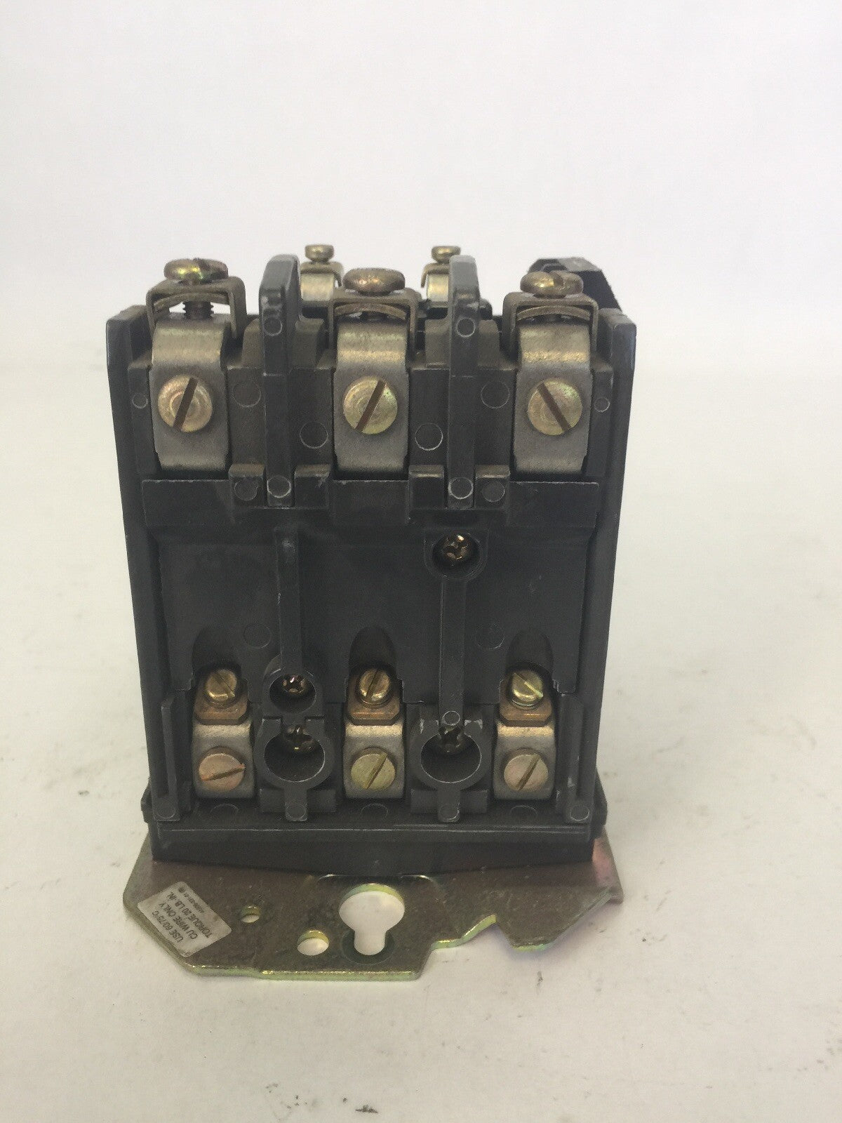 ALLEN BRADLEY 509-A0D-A2E SIZE 0 CONTACTOR 600VAC 18AMP SER B 5HP COIL 115-120V6