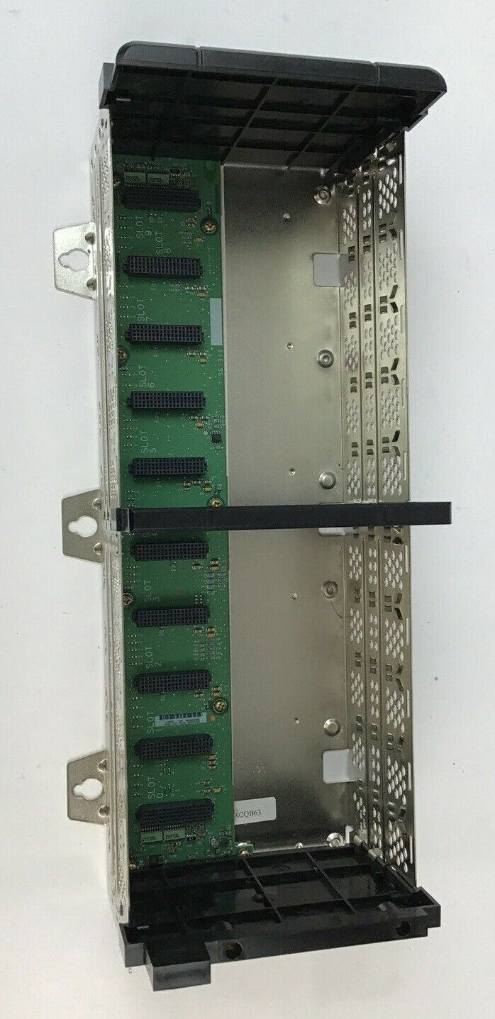 ALLEN BRADLEY 1756-A10 SER.B CAT.REV.K01 10 SLOT CHASSIS 24VDC1