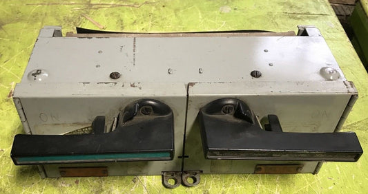 SIEMENS / I-T-E  V2B3222R  VACU-BREAK TWIN PANELBOARD SWITCH - 240V, 60A, 3P0