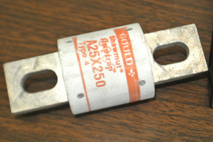 GOULD-SHAWMUT A25X250 AMP-TRAP® SEMICONDUCTOR FUSE / 250A / 250V1