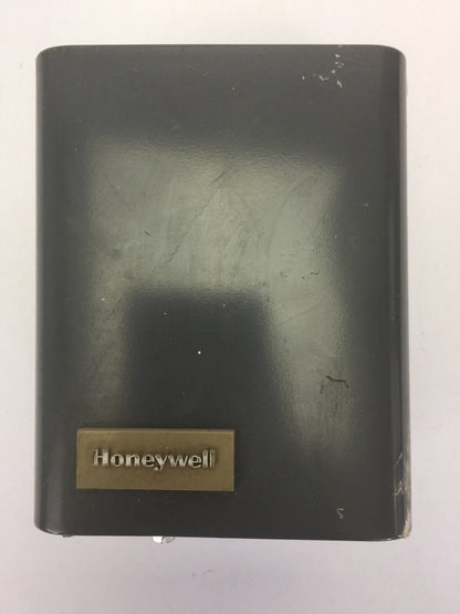 HONEYWELL R182C 1051 SWITCHING RELAY 120V 50-60CY TYPE R182B & C 44.4AMP0