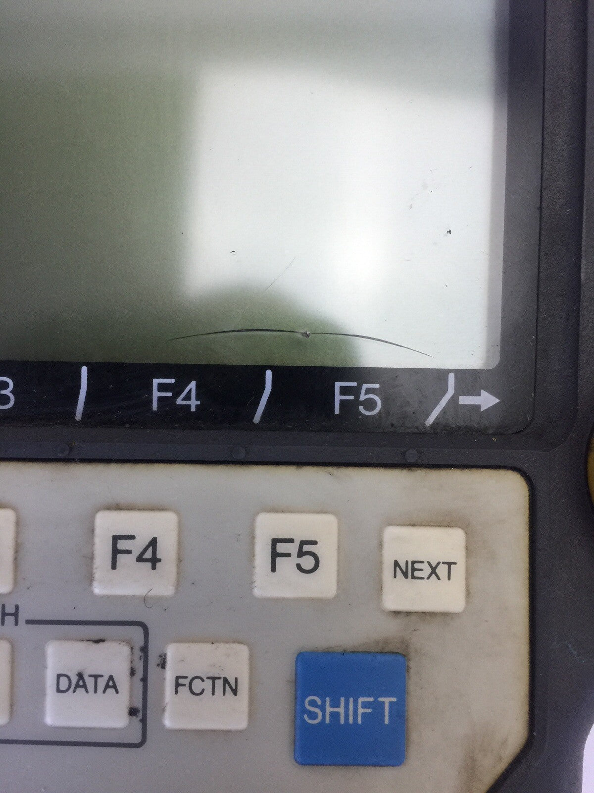 FANUC A05B-2301-C360 TEACH PENDANT CRACK IN GLASS2