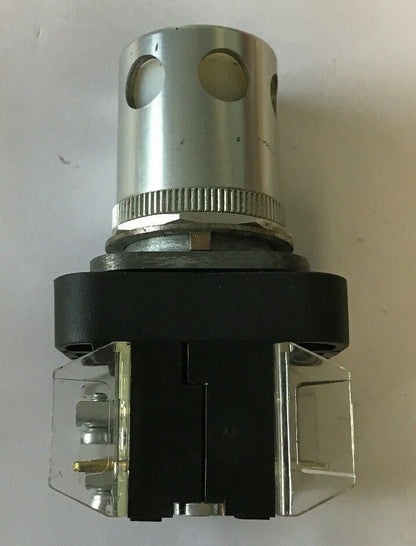 Allen Bradley 800T-QA24W WHITE ILL. 24V Push button SER. T3