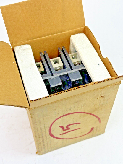 CUTLER-HAMMER - EC3050 - CIRCUIT BREAKER - 50 A, 240 VAC, 3 POLE - NEW OLD STOCK9