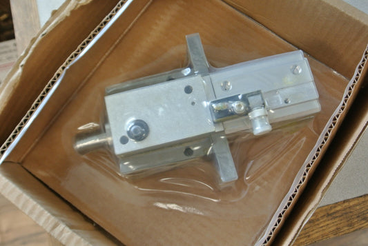 PHD ML315160 / 12725981-1801 PNEUMATIC CYLINDER / NEW SURPLUS -- SEE NOTES0