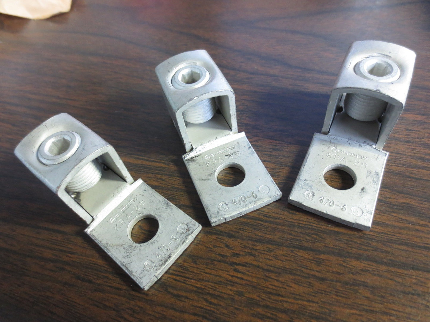 BURNDY KPA-28 LUGS, ALLEN HEAD SCREWS, 4/0-6 - NEW SURPLUS, LOT of 30