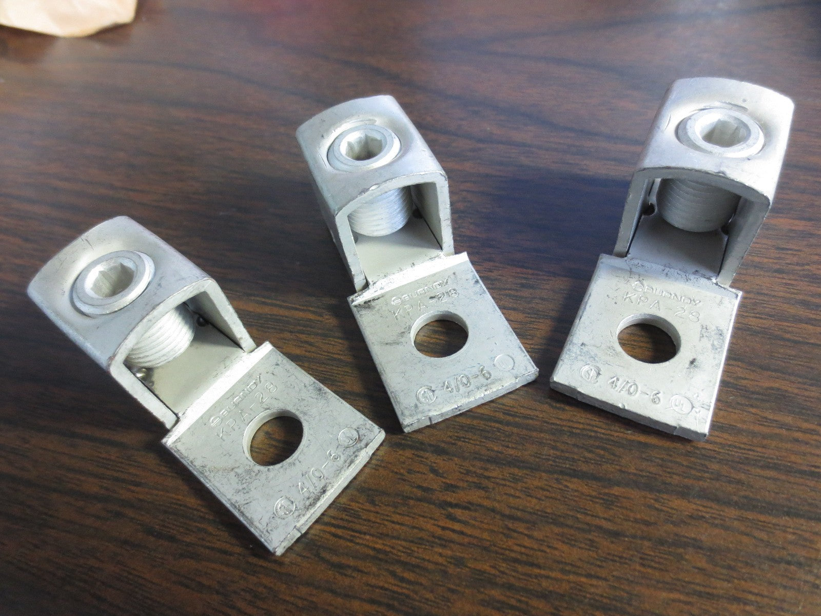 BURNDY KPA-28 LUGS, ALLEN HEAD SCREWS, 4/0-6 - NEW SURPLUS, LOT of 30