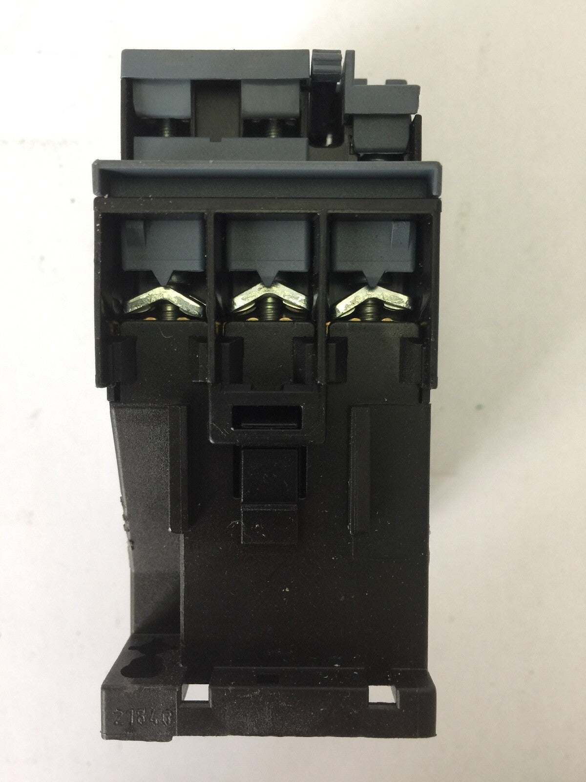 SIEMENS 3RT2023-1AN20 CONTACTOR 600VAC 3 POLE SIRIUS G/131119*E02* 220V 50/60HZ1