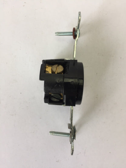 HUBBELL HBL4710 TWIST-LOCK SINGLE RECEPTACLE 15A 125V 2 POLE4