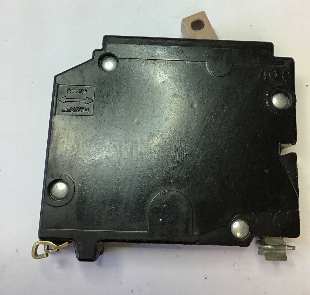 CUTLER HAMMER CHB115 CIRCUIT BREAKER 15A 120/240VAC CL CTL CLIP ON ***LOTOF5***4