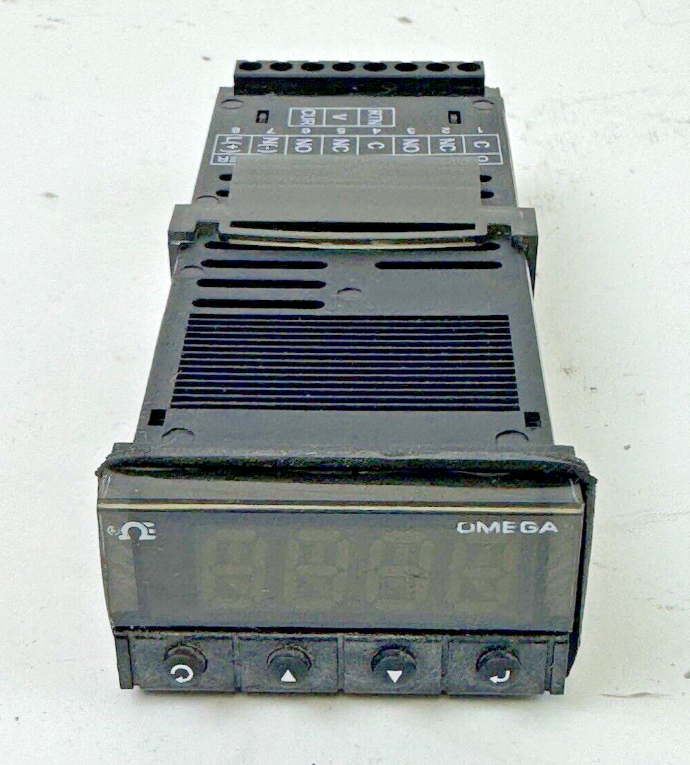 OMEGA - CNi3233 - DIGITAL PROGRAMMABLE TEMPERATURE CONTROLLER - 90-240V/50-400Hz1
