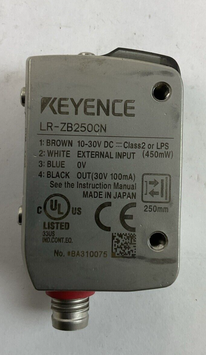 KEYENCE LR-ZB250CN LASER SENSOR 10-30VDC1