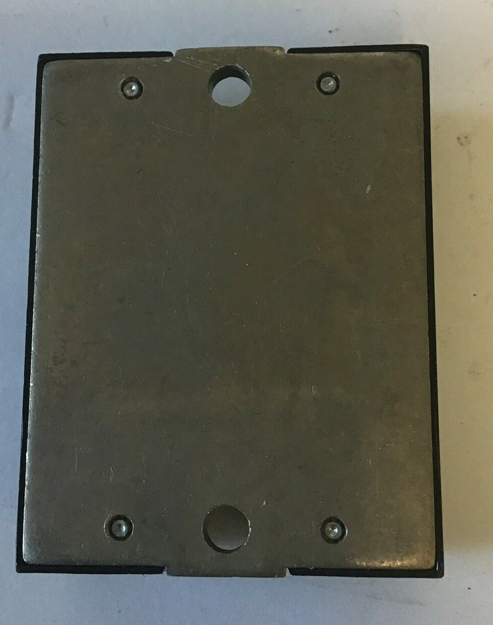 CRYDOM A1210 SOLID-STATE RELAY 90-280VAC 4