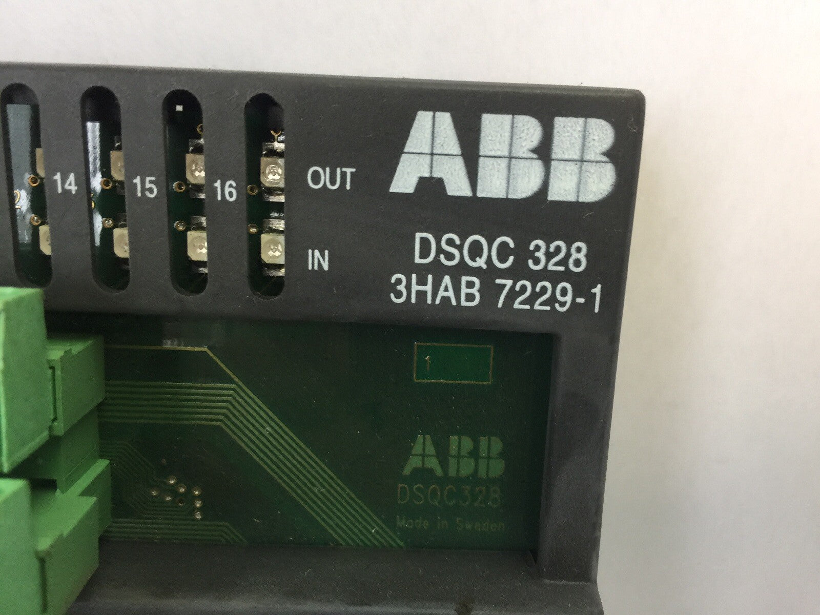 ABB DSQC 328 DIGITAL I/O MODULE 3HAB 7229-11