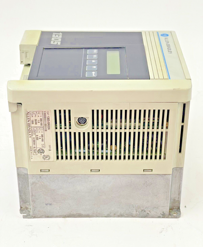 ALLEN BRADLEY - 1305-BA02A SER. A - AC VARIABLE SPEED DRIVE -380-460V,1.6A,.75HP3