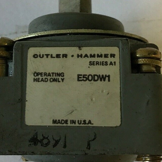 CUTLER HAMMER E50DW1 SER.A1 LIMIT SWITCH HEAD1