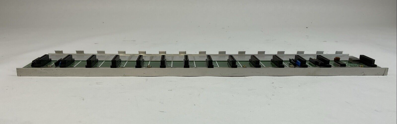 YOKOGAWA F3BU13-0N 13-SLOT PLC MODULE RACK5