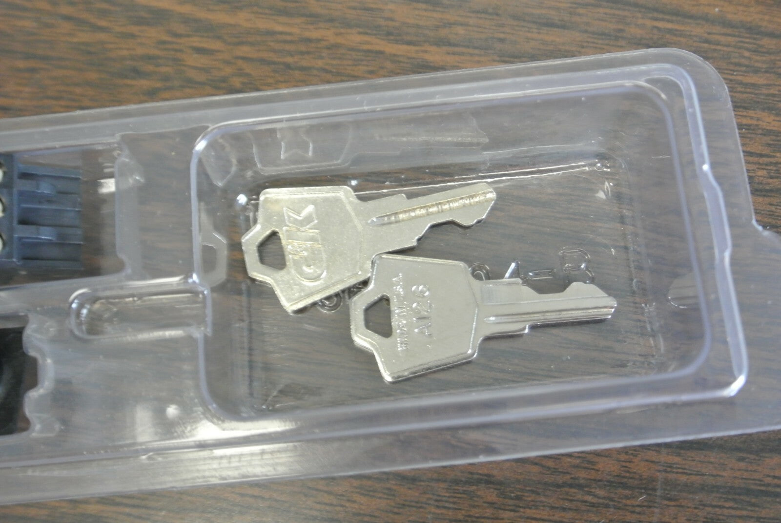 KIT: C&K A126 KEYS (2) w/ WIRE TERMINALS & RESISTORS (16) / 96905403 A012