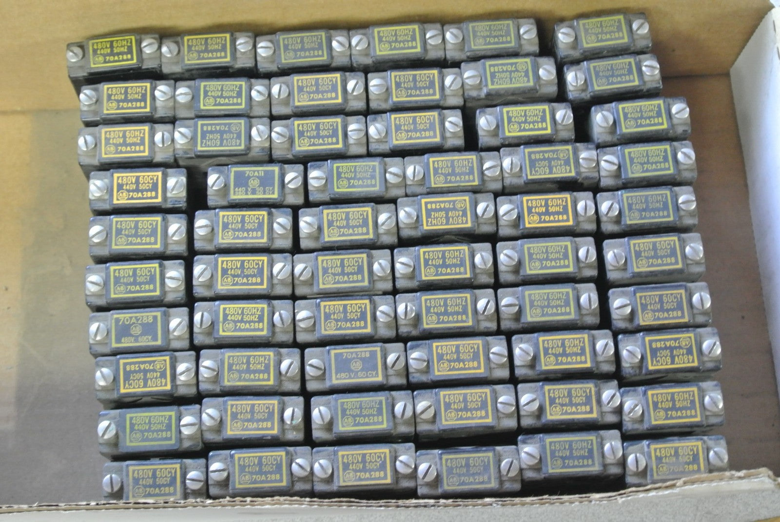 ALLEN-BRADLEY 70A288 COIL SIZE 0 440-480V, 50-60Hz  NEW SURPLUS  LOT of 54