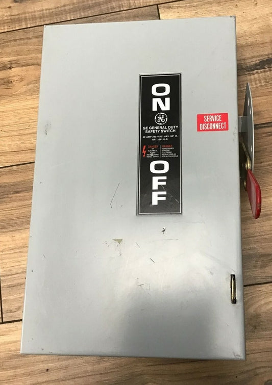 GE TGN3322 SAFETY SWITCH MODEL 8 240VAC/250VDC 60A TYPE 1 NON FUSIBLE 15HP0