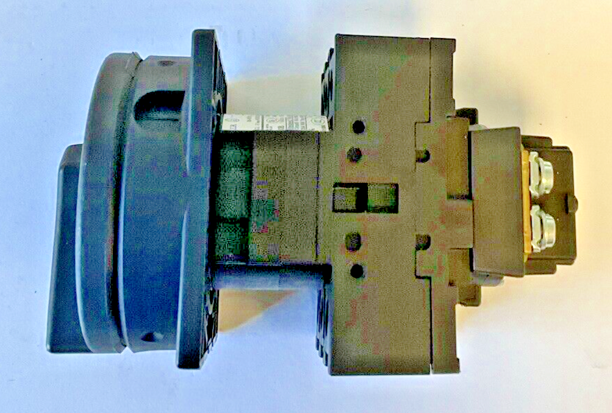 MOELLER P1-25 ON -OFF SWITCH 690VAC 25A 50-60HZ3