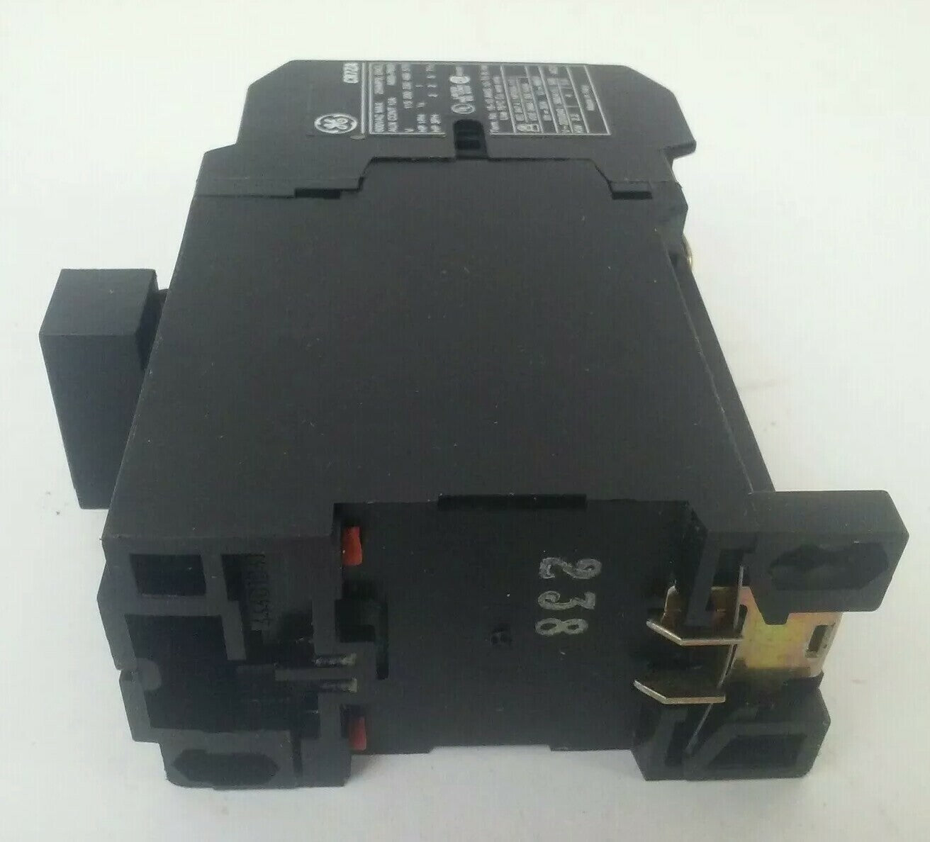 GENERAL ELECTRIC CR7ZA CONTACTOR 600V 25A 3PH 7.5HP 24VDC COIL W/ CR7XS13J 5