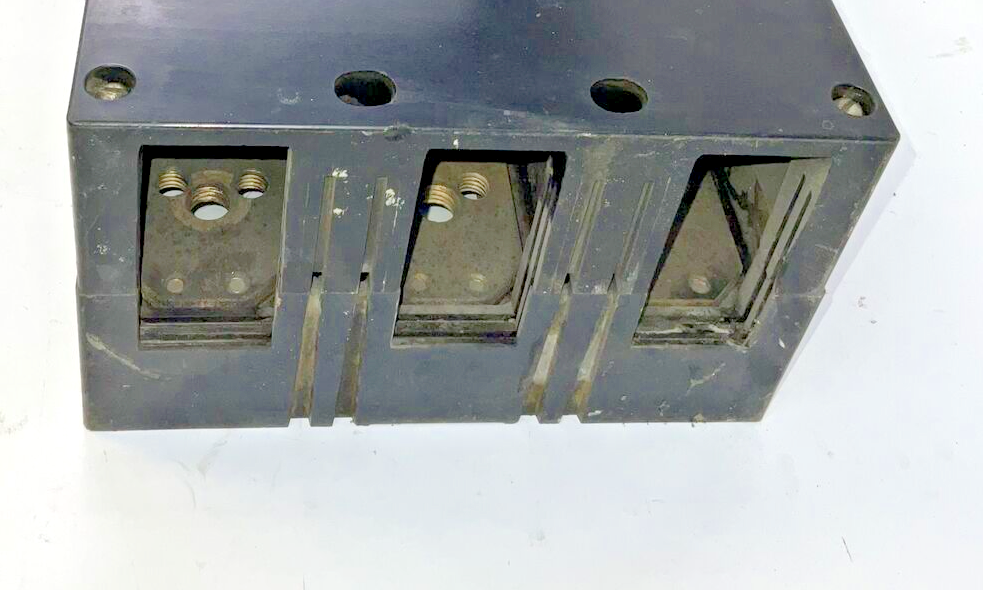 ITE ET8192 CIRCUIT BREAKER 800A FRAME LM 600VAC 3POLE 250VDC 125A TRIP3