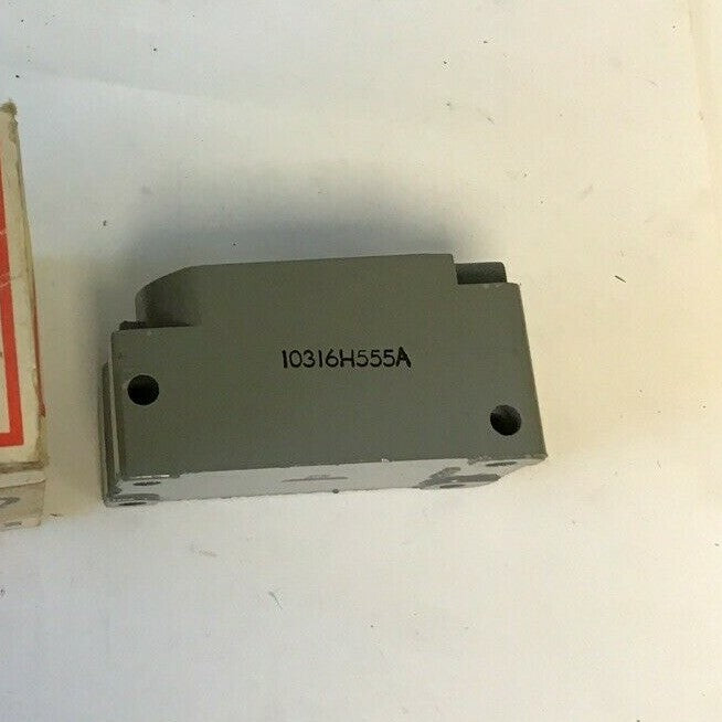 CUTLER HAMMER 10316H555 LIMIT SWITCH RECEPTACLE2