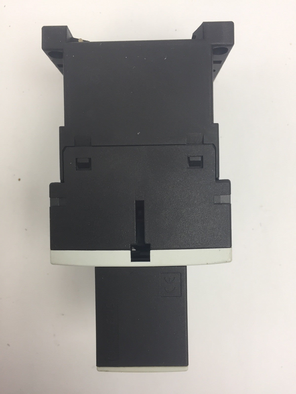 SIEMENS 3RH1131-1BB40 CONTACTOR WITH 3RT1916-1BB00 SURGE SUPPRESSOR3