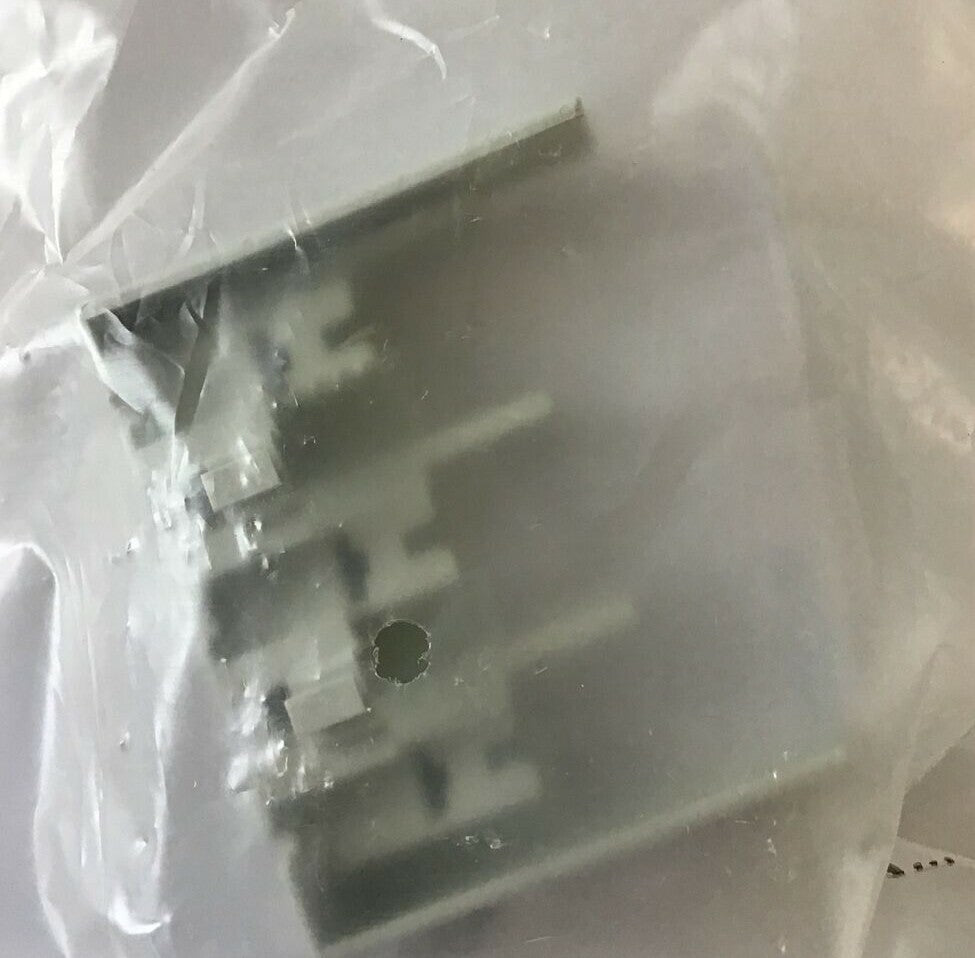 SIEMENS 3RT1946-4GA07 TERMINAL KIT W/ 3RT1946-4EA2 COVER 7