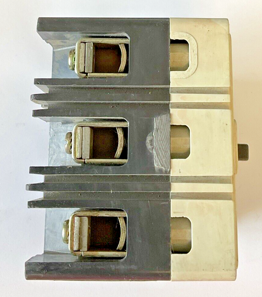 WESTINGHOUSE FDB3015 CIRCUIT BREAKER 3POLE 15A2