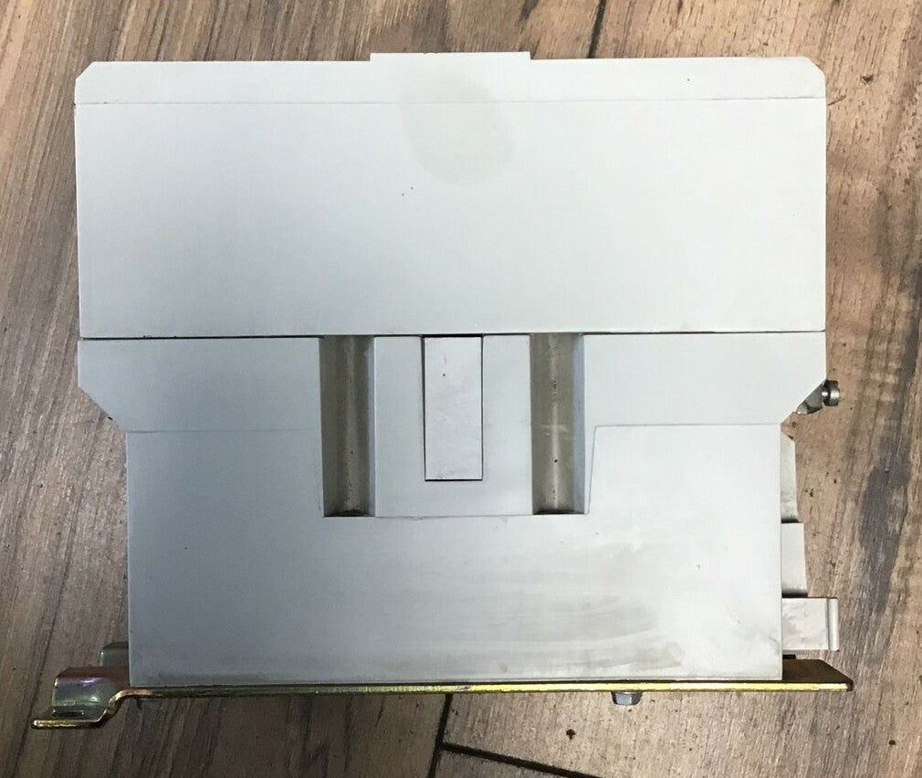 CUTLER HAMMER CONTACTOR CN15KN3 NEMA SIZE 3 SER. A1 W/ C320KGS32 AUX. CONTACT7