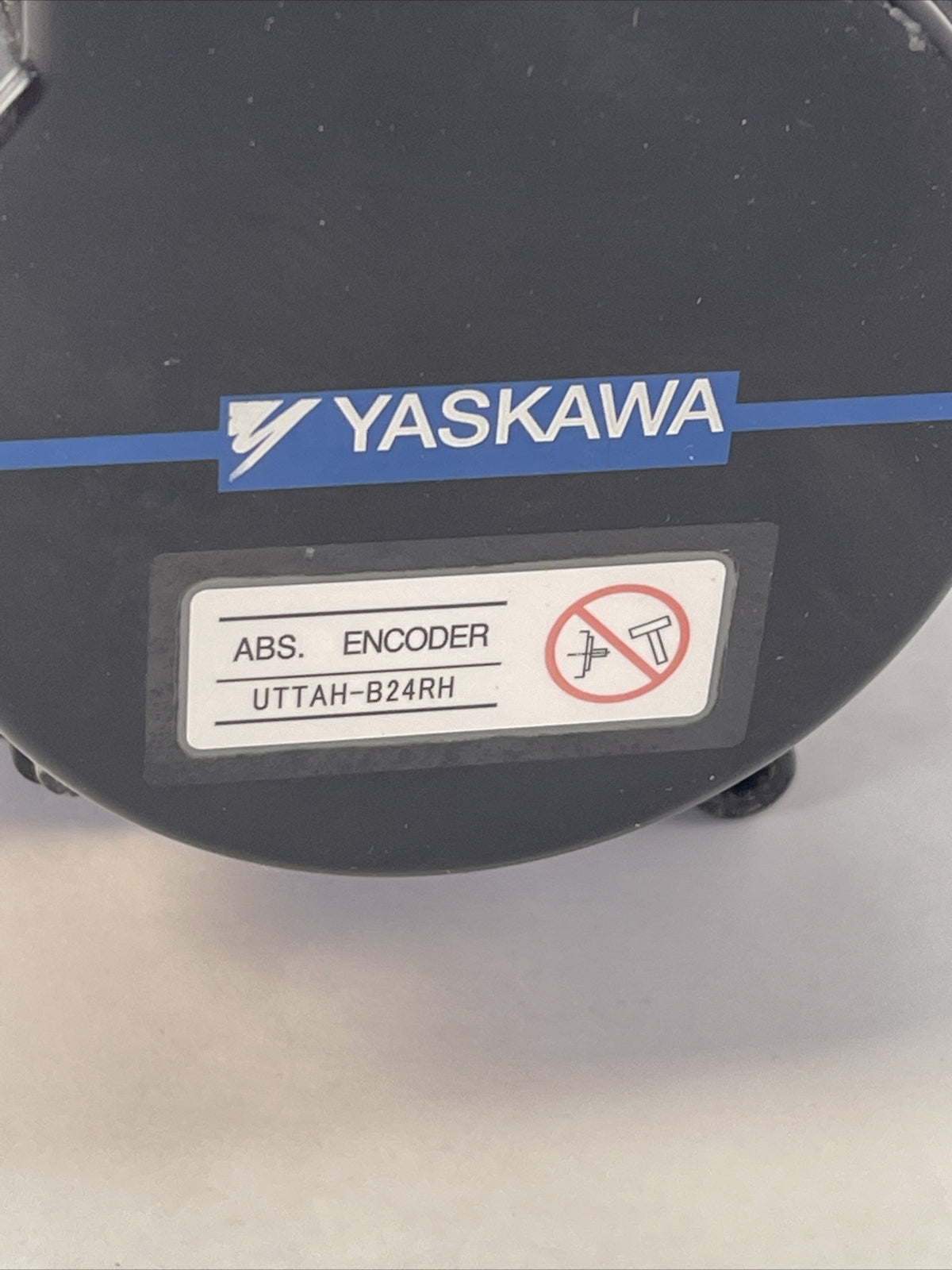 YASKAWA SGM7A-40A7D61 AC SERVO MOTOR 200V 25.4A UTTAH-B24RH ABS ENCODER SHIMPO4