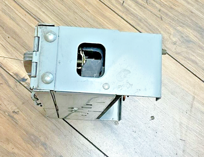 GOULD / ITE V2A3211 TWIN PANELBOARD SWITCH HP 7 1/2 240V/250VDC 3POLE 30A 3PH6