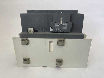 ABB AF400-30 CONTACTOR 600VAC 400HP 3PH 3P 550A COIL 100-250VDC 50-60hz4