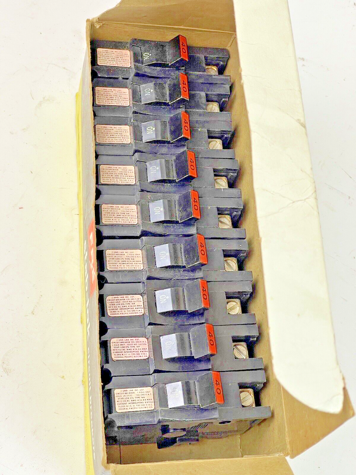 FEDERAL PACIFIC *BOX OF 9* STAB-LOK 40A, 1 POLE CIRCUIT BREAKERS2
