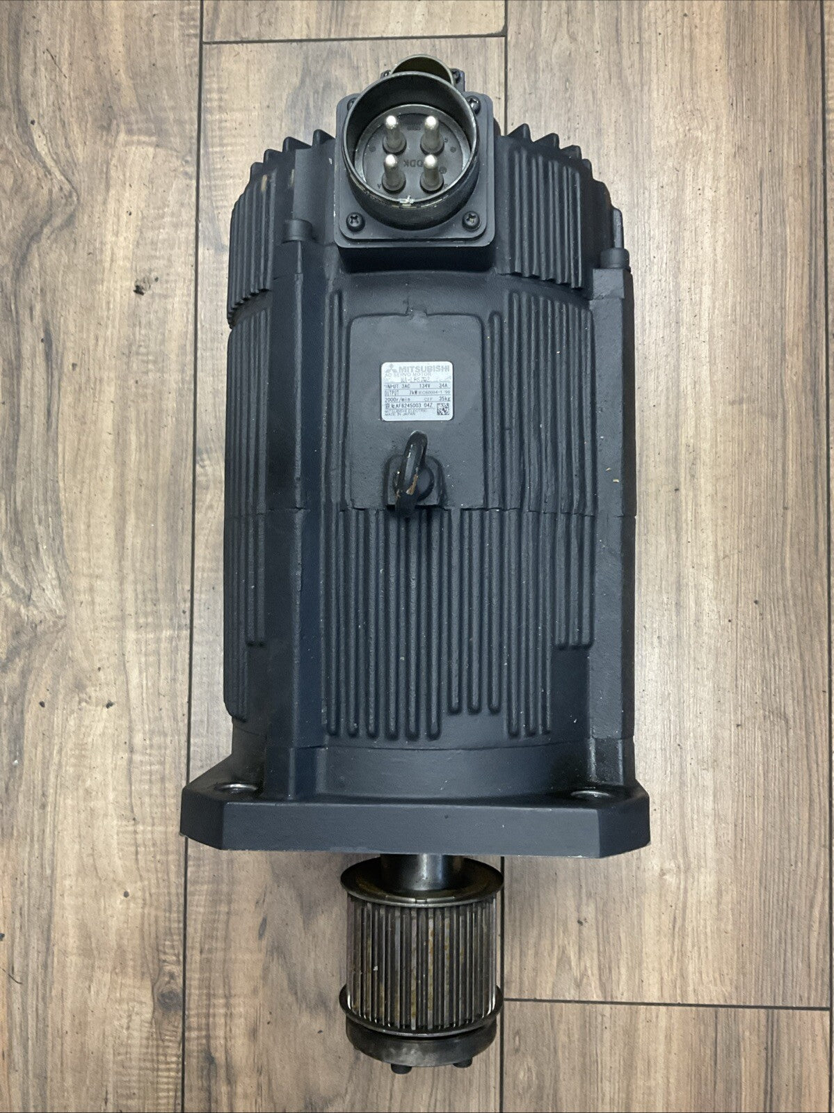 MITSUBISHI HA-LFS702 AC SERVO MOTOR 2000RPM OUTPUT  7kW INPUT 134VAC 34A0