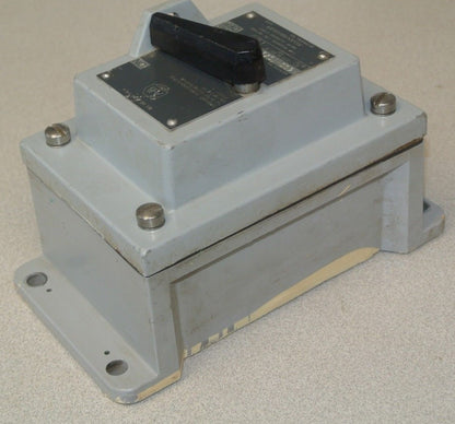 ALLEN-BRADLEY 600-TCX5 MANUAL STARTING SWITCH4