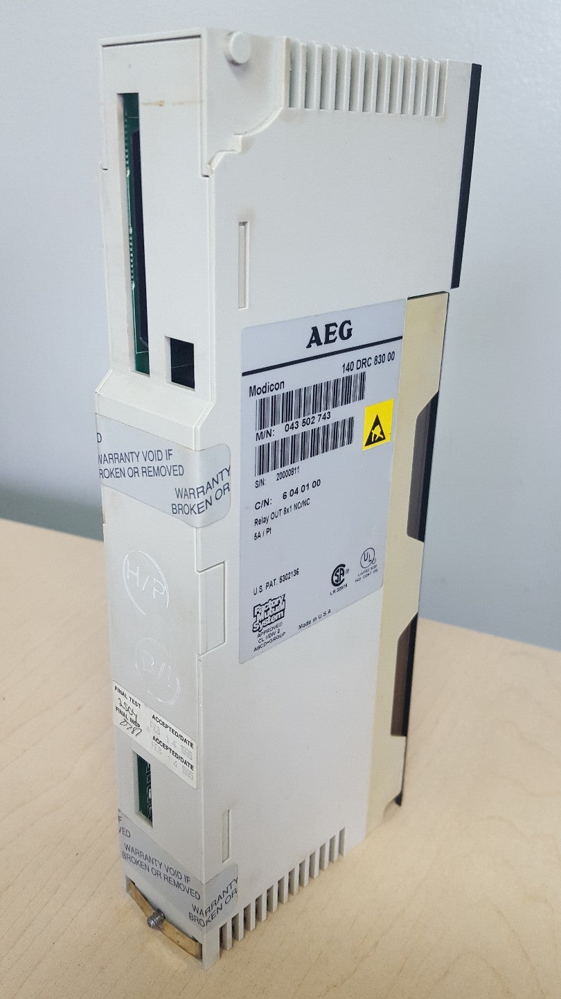 AEG MODICON 140 DRC 830 00 RELAY OUTPUT MODULE 8X1 NO/NC 01.021