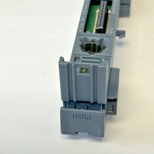 SIEMENS 6ES7 193-6BP20-0BA0 DIGITAL BASE MODULE ***LOTOF10****5