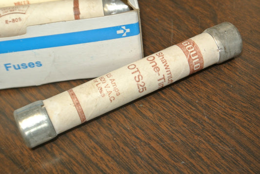 LOT of 2 / GOULD-SHAWMUT OTS25 ONE-TIME FUSE / 25A / 600V / NEW SURPLUS0