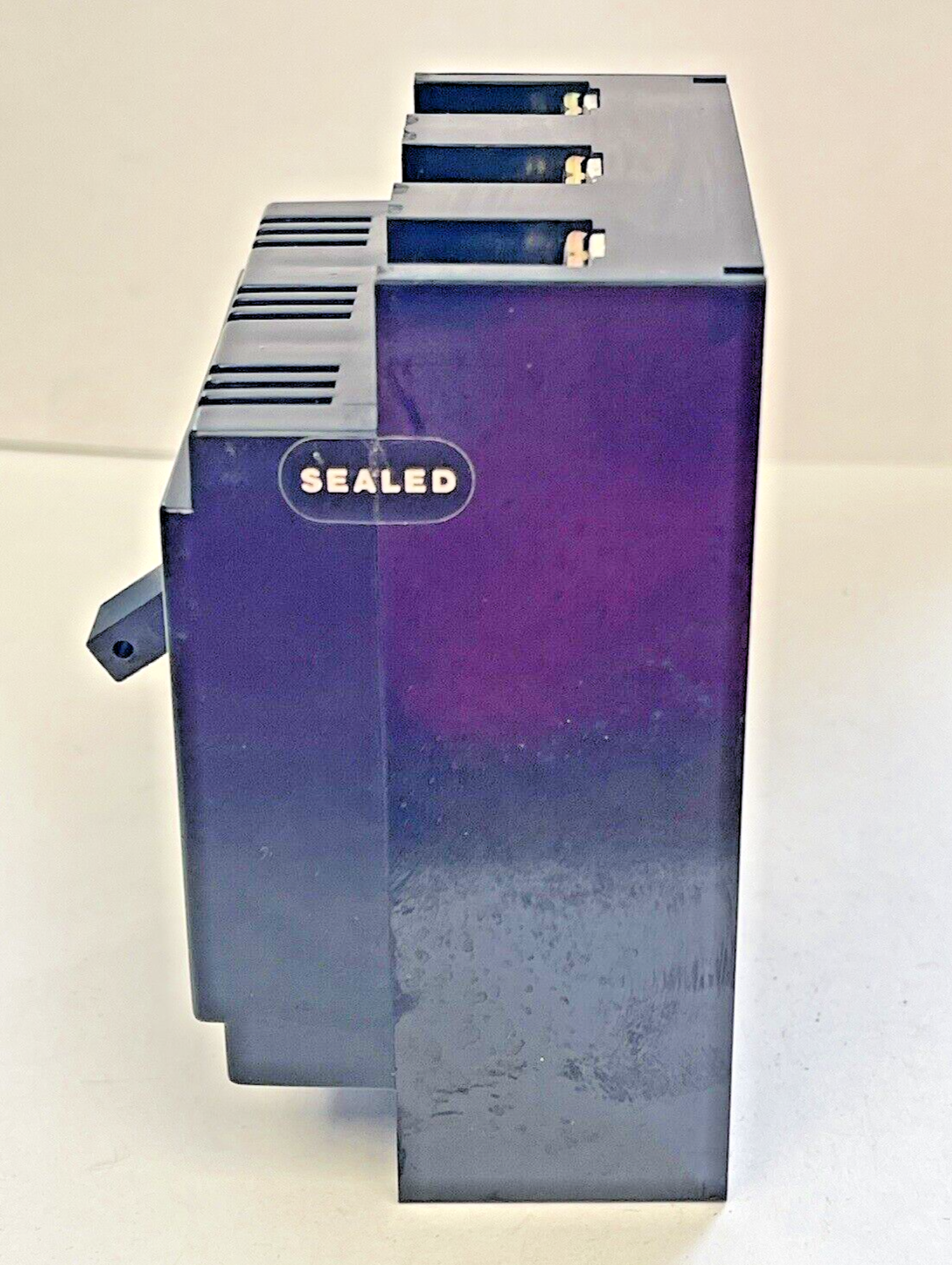 TERASAKI - XE30NS- CIRCUIT BREAKER - 3 POLE, 20 AMP, 50-60Hz, 220 VAC2